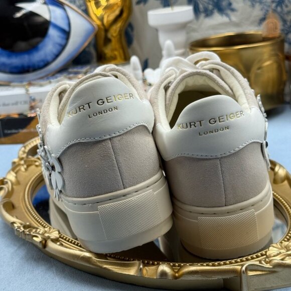 🆕 KURT GEIGER LONDON 🧿NWOB Laney Flower Embellished Sneakers, Bone, Sz 40 US 9 - Picture 10 of 16